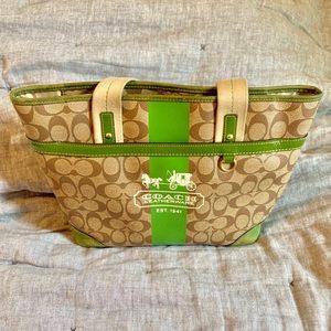 Coach Shoulder Bag - Classic Style khaki and green